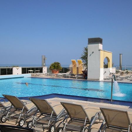 Eraclea Palace Hotel 4 Stelle S Eraclea Mare Exterior photo